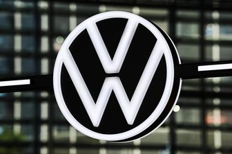 Elektromobilität: Volkswagen plant 455 Ladepunkte in Sachsen - 240 neue Ladepunkte für Elektrofahrzeuge sind 2021 an den Standorten Zwickau, Chemnitz und Dresden entstanden. VW will das Netz weiter Ausbauen.