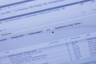 Elektronische Patientenakte: Wo gibt es Hilfe bei Fragen? - Unterstützung bei der ePA: Ombudsstellen der Krankenkassen können Versicherte bei Fragen und Problemen rund um die elektronische Patientenakte unterstützen.