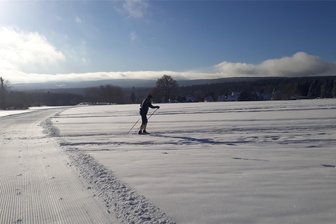 Elf Millionen Euro Schulden: Könnte ein Loipenpass Geld in Johanngeorgenstadts Stadtsäckel spülen? - In und um Johanngeorgenstadt gibt es im Winter viele gespurte Loipen. Die Nutzung ist kostenlos. Über eine Loipen-Gebühr wird aber immer mal wieder gesprochen.