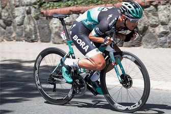Elfte Tour für Burghardt - siebenter Streich von Sagan? - Nur nachmachen, wer's kann: Marcus Burghardt in der Abfahrt am Badberg vergangenes Wochenende bei der Meisterschaft am Sachsenring.