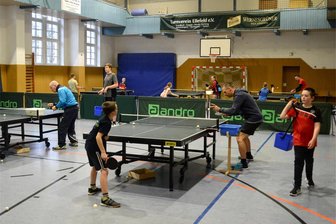 Ellefeld: Turnhalle wird saniert - Das Nachwuchstraining der Tischtennisspieler findet wohl bald in der sanierten Jahnturnhalle statt.