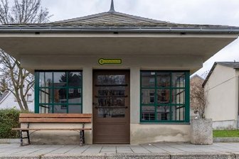Ellefelder Buchhaltestelle bekommt Tauschbank - Seit April 2017 ist die Buchhaltestelle Ellefeld geöffnet.