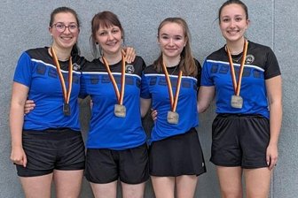 Ellefelder Frauen sind in Deutschland Drittbeste - Diese Mädels von der SG Obercrinitz/Ellefeld schnappten sich beim Deutschlandpokal die Bronzemedaille.
