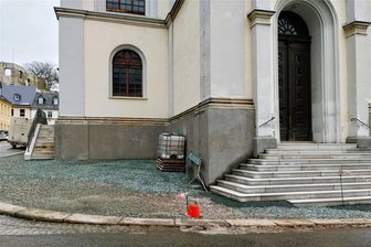 Elsterberg: Haushalt jetzt rechtskonform - Der Kirchplatz ist eine der Hauptmaßnahmen im Bereich Investitionen. Im Frühjahr wird weitergebaut.