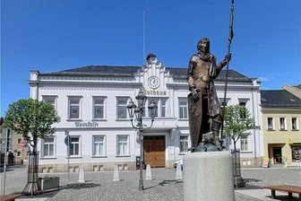 Elsterberg will neues Bauhoffahrzeug nur noch leasen - Im Elsterberger Rathaus wurde jetzt beschlossen, dass ein neues Bauhoffahrzeug geleast wird.