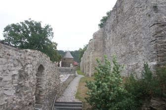 Elsterberger Burgruine für Führungen geöffnet: Rendezvous mit historischen Figuren per 3-D-Brille - Mit einer Ausdehnung von 2,5 Hektar ist die sanierte Elsterberger Burgruine die größte Sachsens.