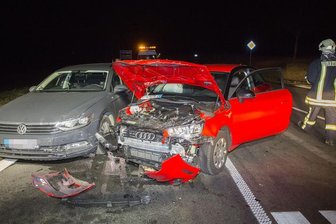 Elterlein: Drei Verletzte bei Kollision dreier Pkw -