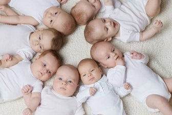 Eltern geben ihrem Nachwuchs gern altdeutsche Namen - Elli und Emil führen die Namenshitliste der Neugeborenen 2021 im Zschopauer Krankenhaus an (Symbolfoto).