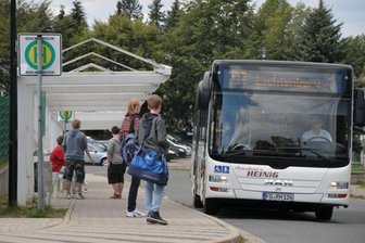 Eltern wollen sich gegen Anteil an Schülerbeförderung wehren -