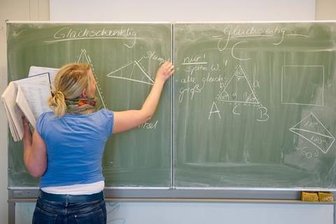 Elterninitiative hält an Schul-Idee fest -