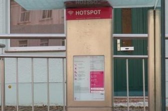 Endet die Ära des Fernsprecher? - Auf dem Markt in Burgstädt gibt es eine Telefonsäule der Telekom. Ab 1.Dezember besteht keine Pflicht mehr, sie zu betreiben. Doch das heißt nicht, dass sie jetzt demontiert wird. 