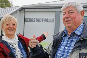Endlich: Nach drei Jahren Corona-Zwangspause öffnet Brand-Erbisdorfer Freizeitschau wieder - Birgit Neuber und Hans-Jürgen Fischer vom Stadtverein Brand-Erbisdorf freuen sich auf die erste Ausstellung "Hobby & Vereinsarbeit" nach zwei Jahren Pause. 