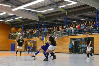 Endrunde des Erzgebirgs-Hallencups ist komplett: Diese beiden Fußball-Teams schnappten sich die letzten Tickets - Nach der Vorrunde in Zschopau (Foto) ging der Budenzauber in Gelenau weiter.