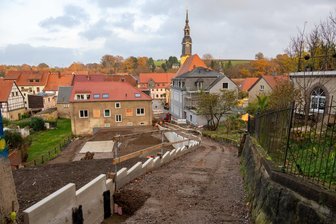 Endspurt für Weihnachten: Kirchgasse in Lunzenau soll fertig werden - Die Kirchgasse in Lunzenau ist schon seit März eine Baustelle.