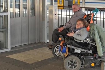 Aufzüge auf dem Freiberger Bahnhof