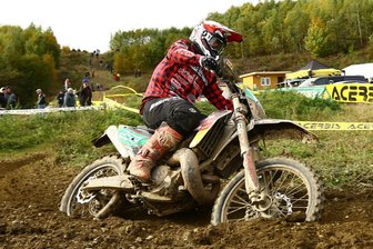 Enduro-Grand-Prix: Riesiges Volksfest in Zschopau - Für den Zschopauer Pascal Sadecki, hier zu sehen beim Test in Venusberg, war das WM-Finale ein Heimspiel.