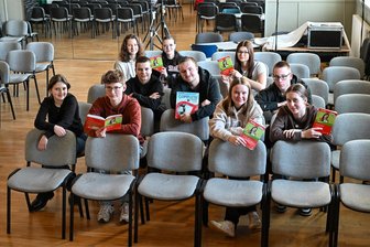 Englisch pauken nach Schulschluss: Warum Oberschüler aus Limbach-Oberfrohna damit eine Ausnahme sind - Elf Schülerinnen und Schüler der Limbacher Pestalozzi-Oberschule absolvierten erfolgreich die internationale Cambridge-Prüfung für englische Sprache.