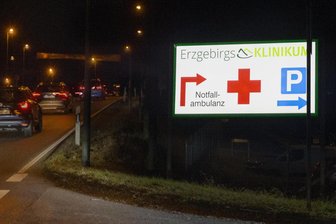 Entlassener Chefarzt am Erzgebirgsklinikum: So ist der Stand der Ermittlungen - Rund um das Haus Annaberg des Erzgebirgsklinikums gab es zuletzt viele negative Schlagzeilen.