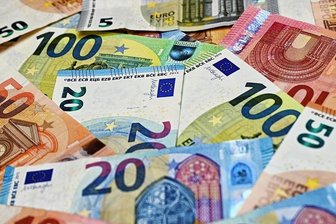 Entlastungen für Bürger und Betriebe: Kein Geld in der Landeskasse? - Sachsen würde sich an Entlastungsmaßnahmen angesichts der hohen Energiepreise beteiligen, sagt der Ministerpräsident. Andere Kenia-Koalitionäre fragen sich, woher das Geld dafür kommen soll.