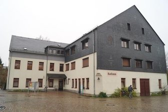 Entscheidung zu Rathaus-Projekt vertagt - 