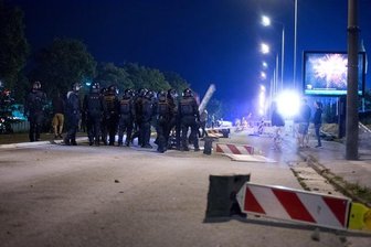 Entsetzen über rechte Krawalle in Heidenau -