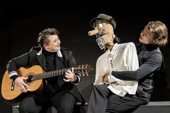 Entspannung statt Etikette: Anton-Günther-Liederabend startet in neuer Atmosphäre - Haben mit ihrem Anton-Günther-Liederabend viel Erfolg im Theater: Peggy Einfeldt und Richard Glöckner.