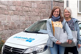 Entwicklungsdefizite bei Kindern in Mittelsachsen steigen bedenklich an - Claudia Vogel (v. li.) und Doreen Lägel haben mit der Frühförderung bei Vorschulkindern alle Hände voll zu tun. Während der Hausbesuche ermutigen sie Kinder und Eltern, mehr miteinander zu spielen und sich draußen zu bewegen.