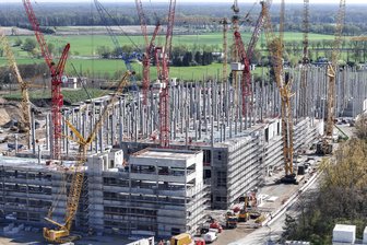 Envia-M-Bilanz: Wind und Solar ebnen Weg für Großinvestitionen in Mitteldeutschland - In Lübbenau lässt die Schwarz-Gruppe für 11 Milliarden Euro ein riesiges Rechenzentrum bauen. Hat der Chemnitzer Energie-Versorger Envia noch weitere große Fische an der Angel?