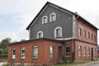 Eppendorfer verraten im Alten Bahnhof, wie Singen gesund hält - Das Team vom Verein „Altes Bahnhofsviertel“ Eppendorf organisiert im Alten Bahnhof (Bild) Veranstaltungen.