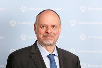 Er ist der neue Mann im Vogtland, wenn es um Jobsuche und Qualifizierung für den Arbeitsmarkt geht - Der neue Chef der Plauener Arbeitsagentur heißt Andreas Fleischer.