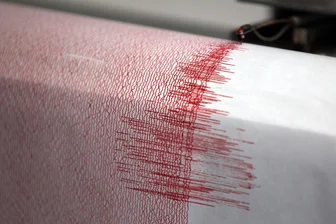 Erdbeben aus Tschechien im Vogtland und Erzgebirge spürbar - Der Seismograph einer Erdbebenwarte verzeichnet Ausschläge. (Symbolbild)