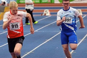 Erfolg mit kleinem Haken - Erkämpfte bei den Mitteldeutschen U-16-Meisterschaften drei Medaillen: der Annaberger Julius Stütz (l.) vom LV 90 Erzgebirge.