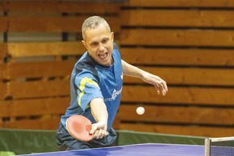 Erfolgreicher Rückrundenauftakt für Tannenberger Tischtennisteams auf Landesebene - Ales Vetysek meisterte seine Aufgabe im Spitzenpaarkreuz vorbildlich. Beide Spiele konnte der Tscheche gegen Holzhausen III gewinnen.