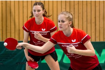 Erfolgsgeschichte der Sorgauer Tischtennisspielerinnen findet keine Fortsetzung - Statt für Sorgau werden Ronja Männel (l.) und Luisa Schneider künftig für Hohenstein-Ernstthal beziehungsweise Pobershau spielen.