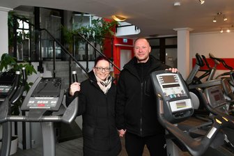 Erfolgsgeschichte in Penig: Fitnessstudio zieht um und vergrößert sich - Das Fitnessstudio „Fit 2 Be“ ist in das Haus Markt 1 in Penig gezogen: Claudia und Andreas Benicke in ihrem neuen Studio.