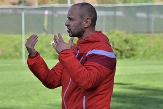Erfolgsserie reißt in Dresden: Lößnitzer hadern mit frühem Elfmeter und können Partie bei Borea nicht mehr drehen - Trainer Heiko Junghans ärgert sich über die jüngste Niederlage des FC Lößnitz sehr.