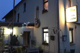 Erfrischend anders: Band Homecoming spielt im Reichenbacher Bergkeller - Der Bergkeller in Reichenbach bietet ein besonderes Konzert.