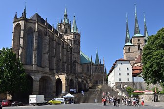 Erfurter sind die zufriedensten Großstädter in Deutschland - Ein Wahrzeichen von Erfurt ist der Dom. (Archivbild)