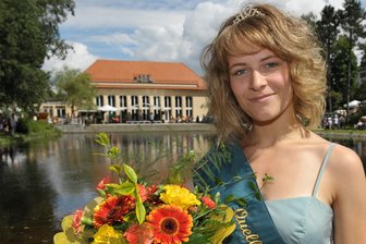 Erhält Bad Brambach wieder eine Quellenprinzessin? - Lange ist es her: 2008 wurde Lisa Langnau in Bad Brambach zur Quellenprinzessin gekrönt.