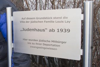 Erinnerung an die Nazi-Opfer: Schüler erfasst alle Gedenkstätten im Vogtlandkreis - Eine von 74 Gedenkstätten im Vogtlandkreis, die an Nazi-Opfer erinnern.