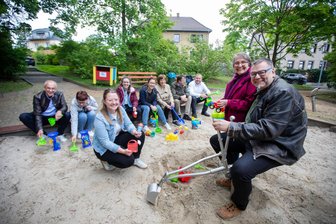 Erlebnisspielzeugkiste Nr. 18 auf dem Spielplatz Café Reißig in Plauen aufgestellt -