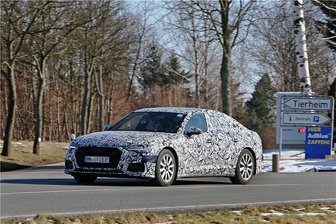 Erlkönig: Ein Mittelklasse-Wagen voller optischer Täuschungen -