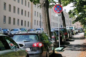 Erneut Autoreifen auf der Chemnitzer Fürstenstraße zerstochen - Der Tatort am Sonntag, nachdem die Reifenstecher auf der Fürstenstraße unterwegs waren.