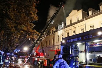 Erneut Dachstuhl in Flammen - Offenbar Feuerteufel in Frankenberg -