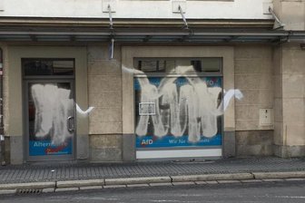 Erneut Farbanschlag auf AfD-Büro in Chemnitz -