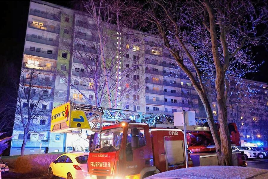 Erneut Feuer in Chemnitzer Hochhaus - In der zehnten Etage des Hochhauses war am Montagabend das Feuer in Markersdorf ausgebrochen. 