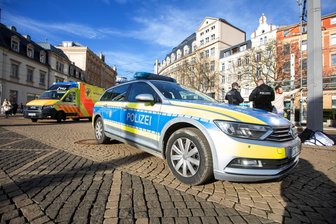 Erneute Auseinandersetzung am Plauener Postplatz - Nach einer Auseinandersetzung am Montagnachmittag musste ein Geschädigter vor Ort behandelt werden.