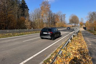 Erst hü, dann hott: Bundesstraße durchs Erzgebirge überraschend wieder frei - Seit Mittwochnachmittag rollt der Verkehr auf der B 95 zwischen Annaberg-Buchholz und Bärenstein wieder.