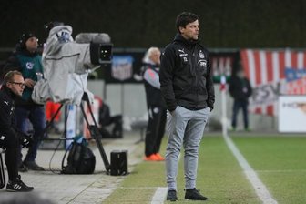 Erst verschlafen, dann gekämpft: FSV mit Remis nach frühem 0:2 - Zwickaus Trainer Ziegner war anfangs konsterniert: Nach zehn Minuten lag sein Team 0:2 hinten. Am Ende hieß es 2:2.