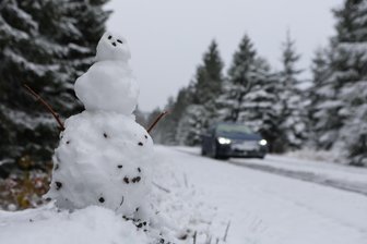 Erst zu mild, dann kalt: Kommt am Wochenende der Schnee nach Sachsen? - Können am Wochenende erste, kleine Schneemänner gebaut werden?